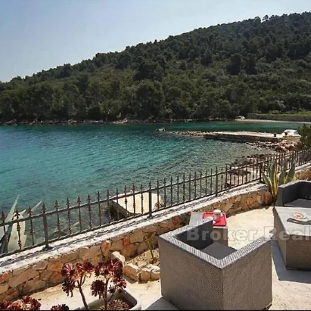 Villa Mala Dora *