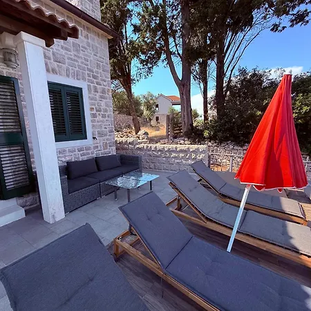 Villa Mala Dora