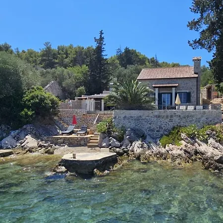 Mala Dora Villa *