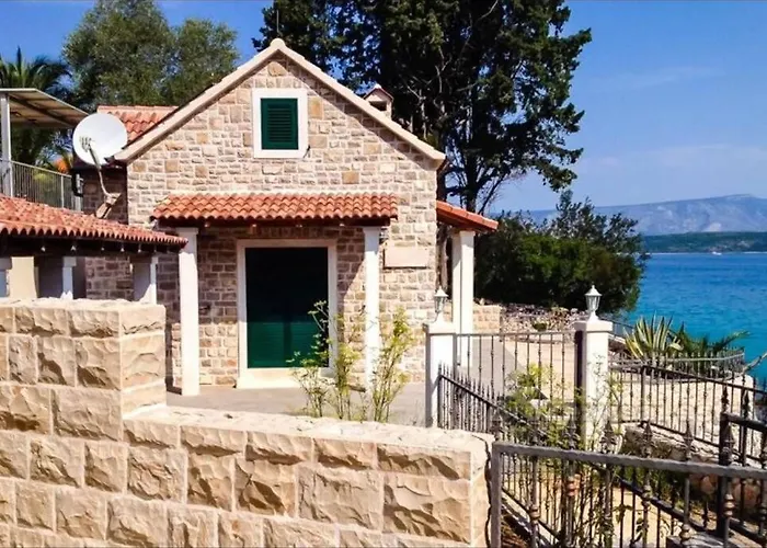 Villa Mala Dora Stari Grad