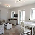Mala Dora * Stari Grad (Hvar)